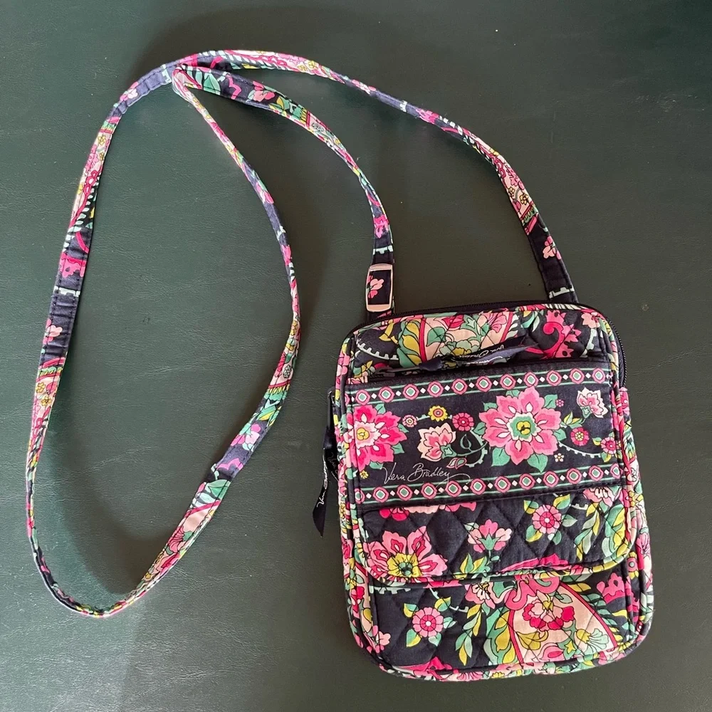 Vera Bradley crossbody purse - Picture 1 of 16